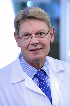 Doctor Therapist Kai Feiertag